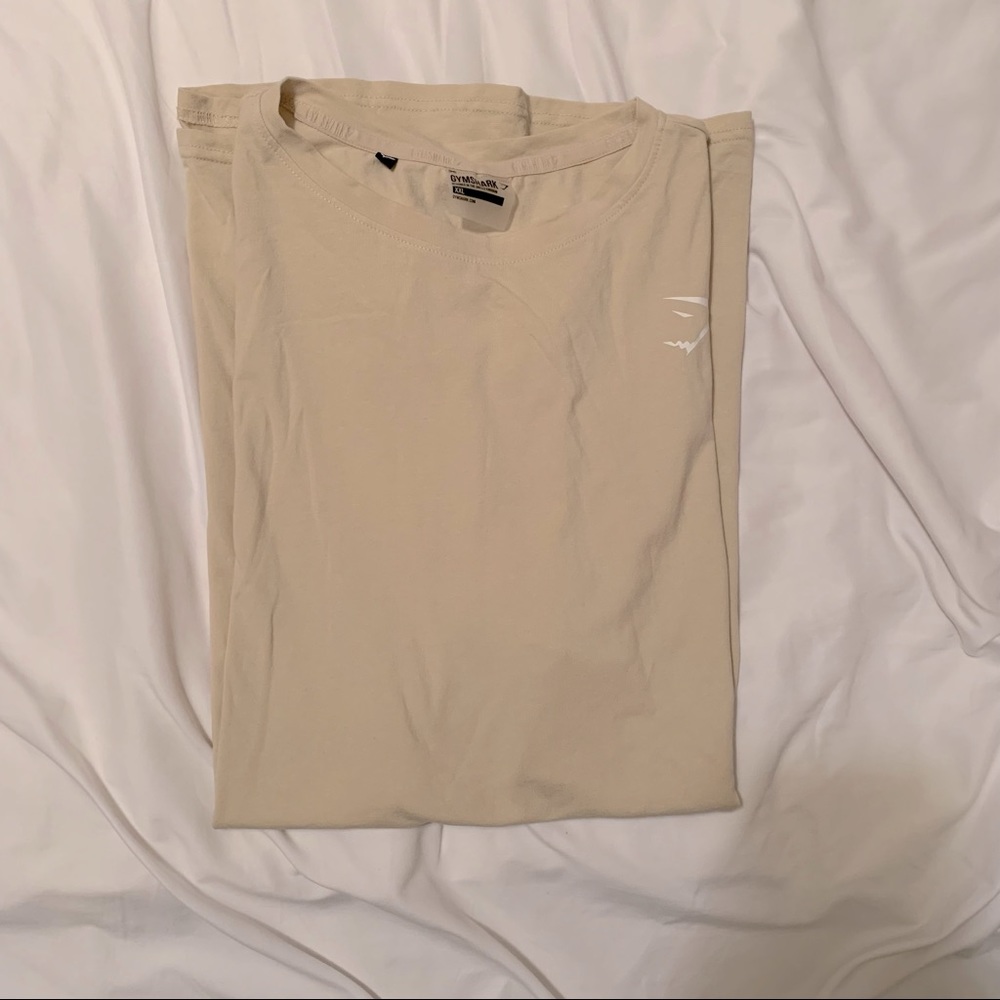 gymshark t shirt!